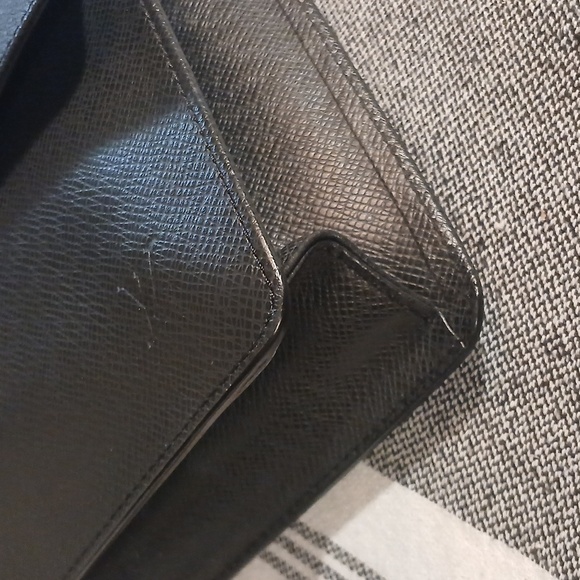 AUTHENTIC LOUIS VUITTON TAIGA SELENGA CLUTCH HAND BAG BLACK LEATHER - Picture 10 of 16